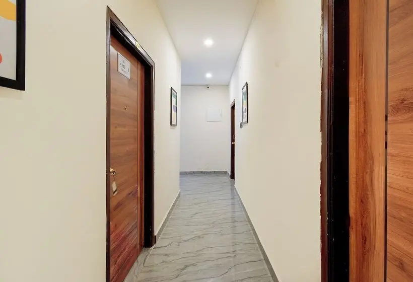 Fabhotel Sp Living Tree