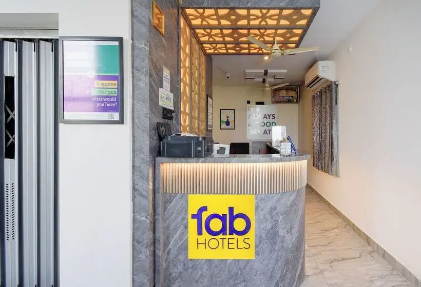 Fabhotel Sp Living Tree