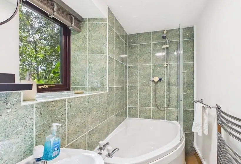 Hairpin Cottage   2 Bed Holiday Home   Langland