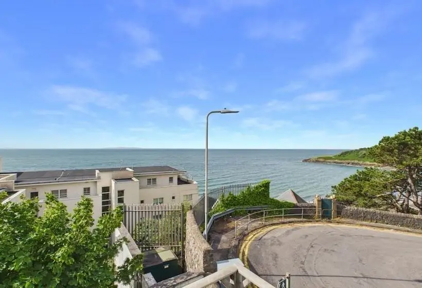 Hairpin Cottage   2 Bed Holiday Home   Langland