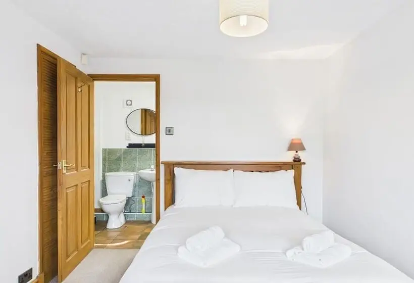 Hairpin Cottage   2 Bed Holiday Home   Langland