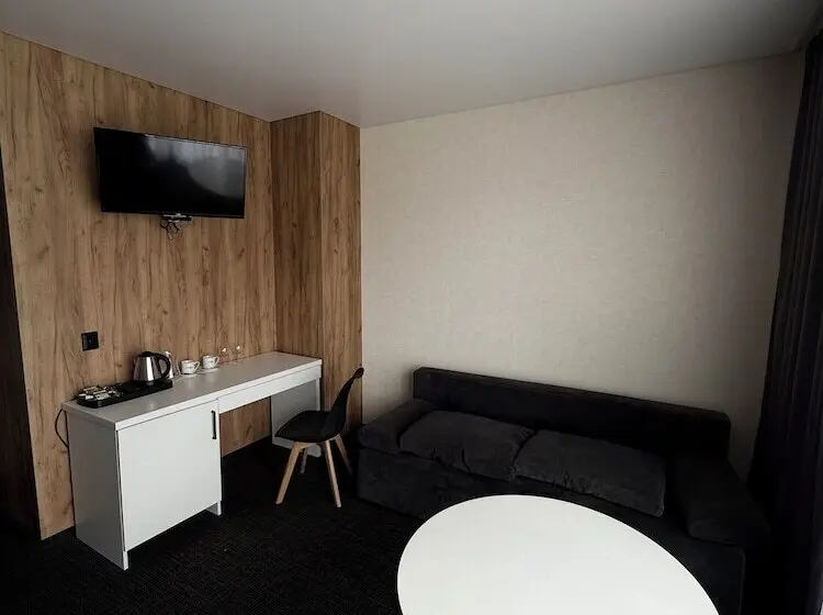 Holiday Home Resort & Spa
