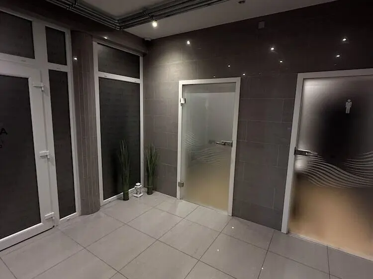 Holiday Home Resort & Spa