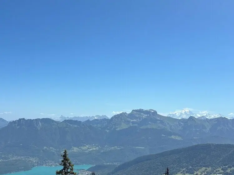 Hotelli Les Rochers Blancs