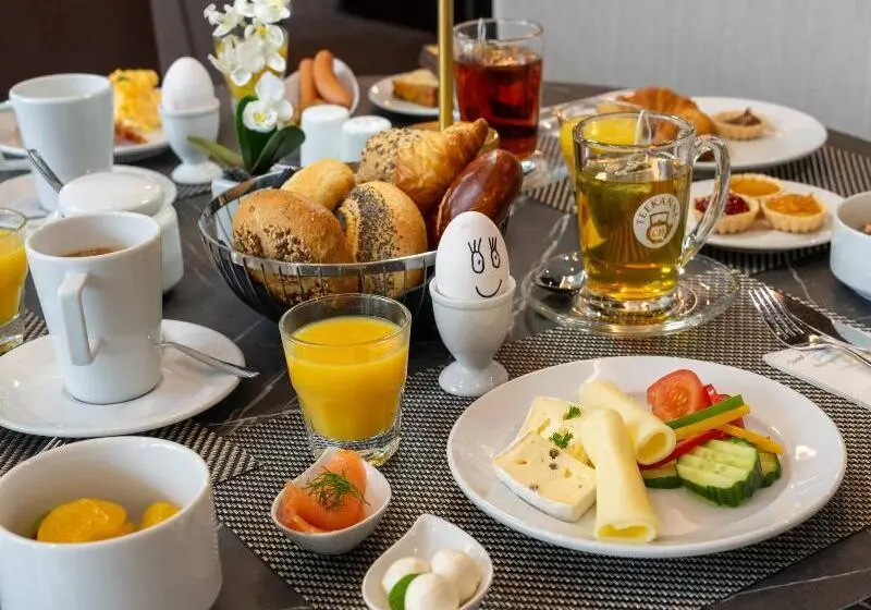 Hotelli Plaza Residence Wiener Neustadt