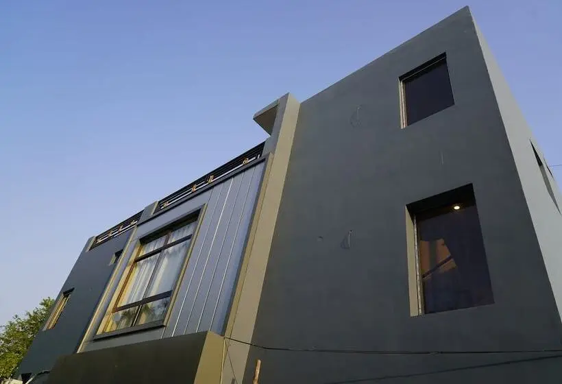 Hotelli The Sangha Residency