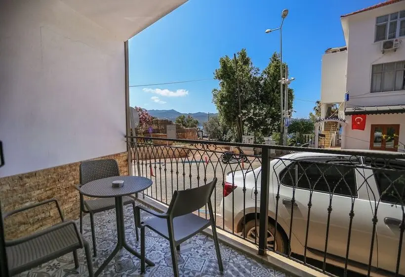 Payam Agora Hotel Room Only, Shared Terrace & Kitchen