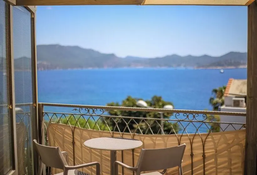 Payam Agora Hotel Room Only, Shared Terrace & Kitchen