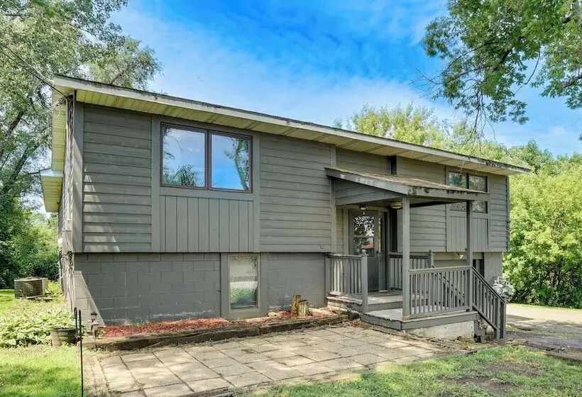 Steps To Park & Pond! Stillwater Home On 3.5 Acres