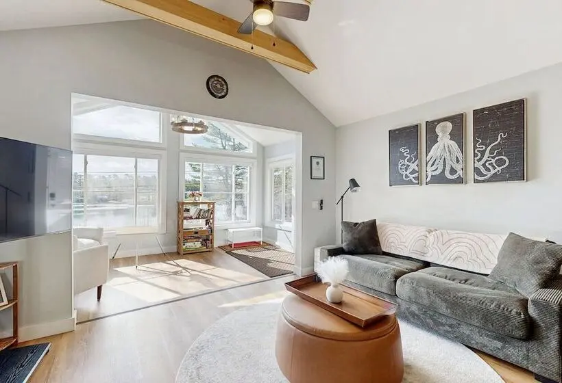 Charming Cottage With A Spacious Deck Overlooking The Megunticook River