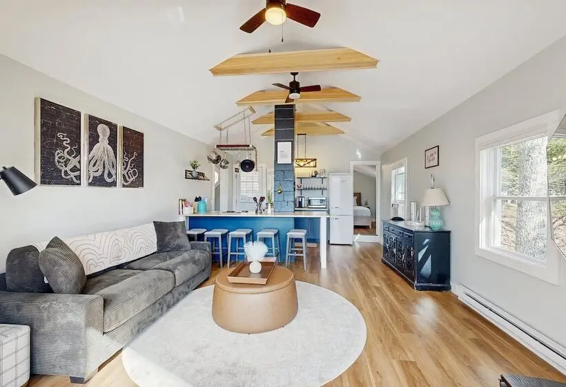 Charming Cottage With A Spacious Deck Overlooking The Megunticook River