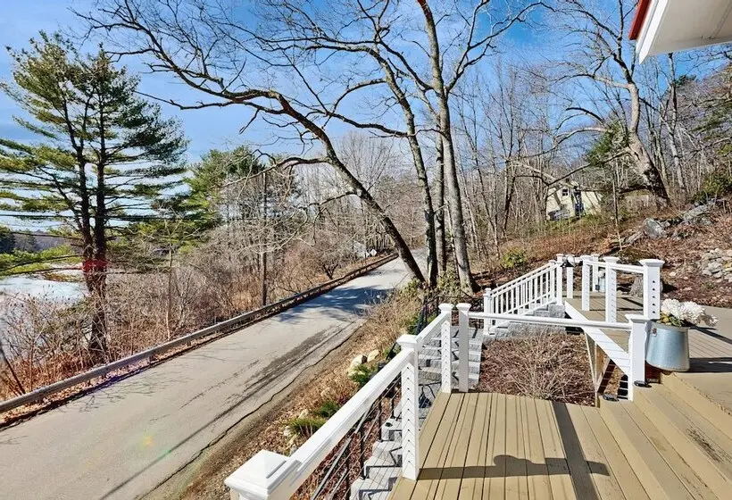 Charming Cottage With A Spacious Deck Overlooking The Megunticook River