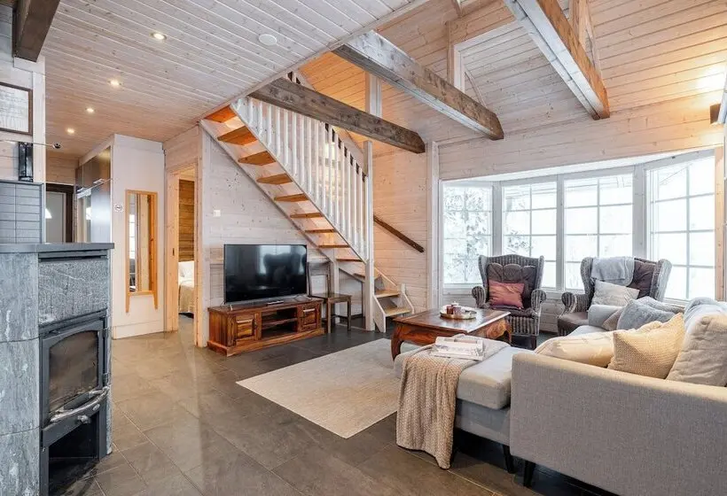 Cozy Cabin Retreat In Riihivuori