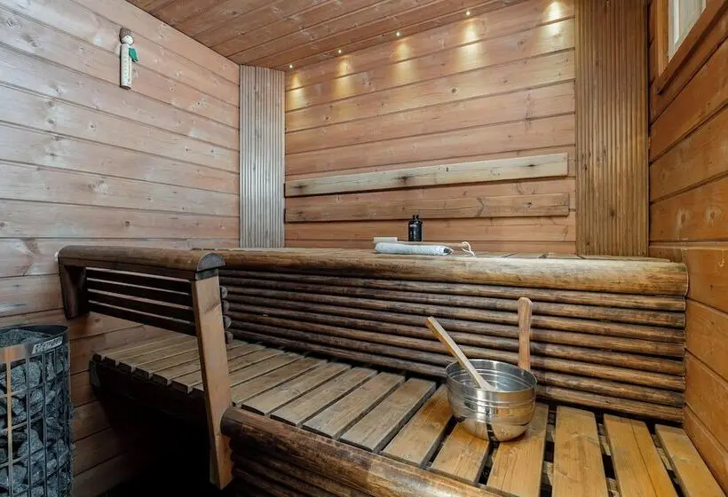 Cozy Cabin Retreat In Riihivuori