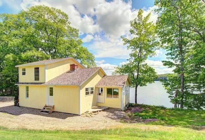 Newly Restored Waterfront Cottage With Private Dock, Fireplace, & Farm Dogs Ok