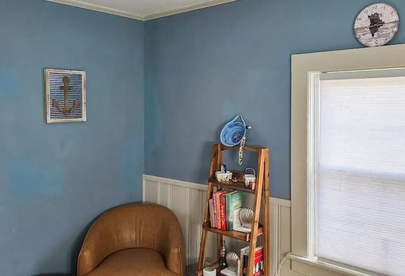 Open Layout Maine Cottage With Washer/dryer & Grill Dog Friendly