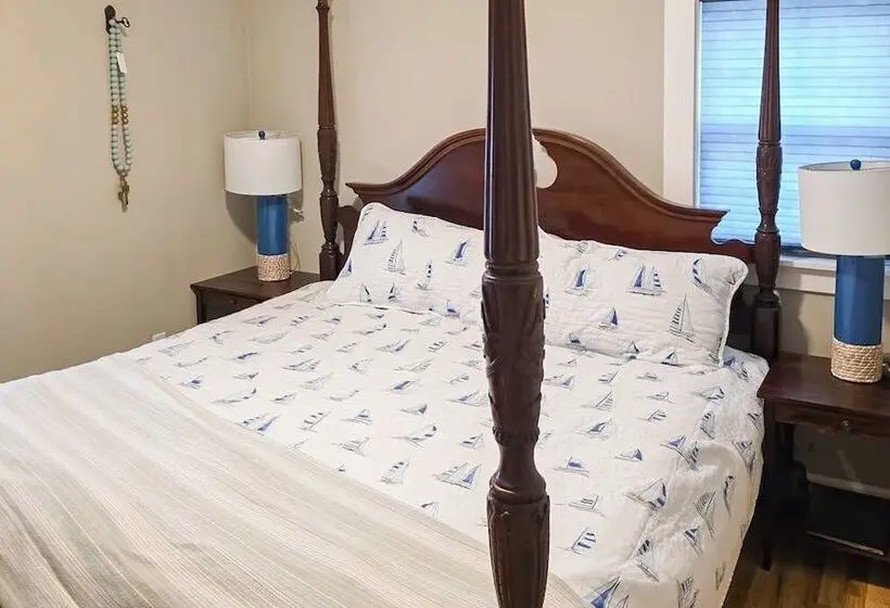 Open Layout Maine Cottage With Washer/dryer & Grill Dog Friendly