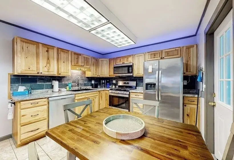Open Layout Maine Cottage With Washer/dryer & Grill Dog Friendly