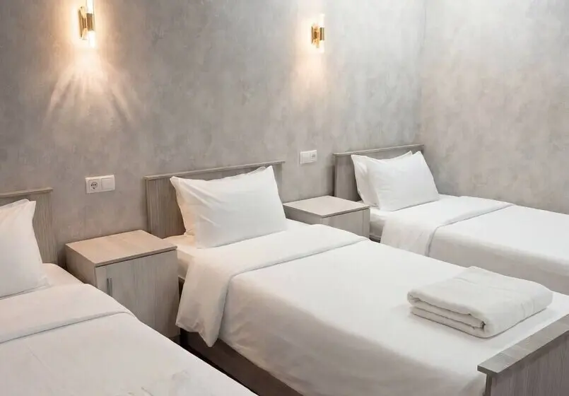 ペンション Aisha Guest House