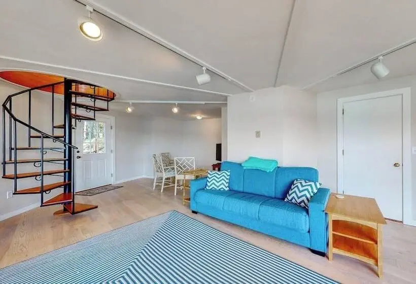Unique Oceanfront Home With A Deck, Tons Of Natural Light, & Amazing Views