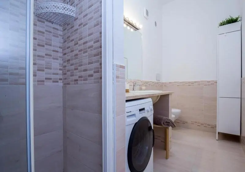 Hotelli Angelina Apartments