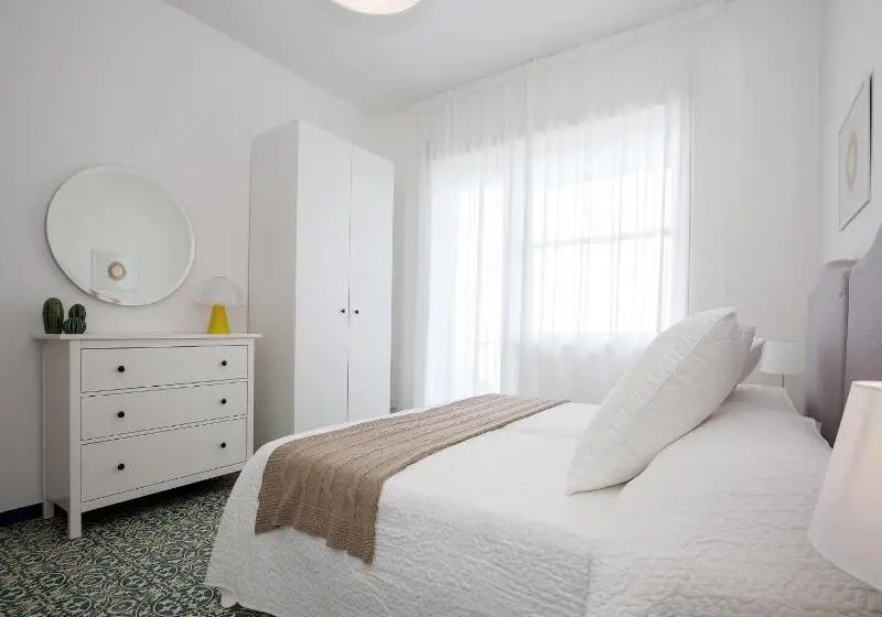Hotelli Angelina Apartments