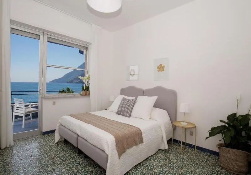 Hotelli Angelina Apartments