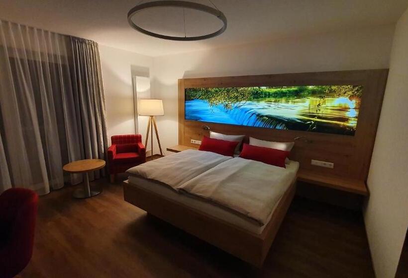 فندق صغير Der Adler