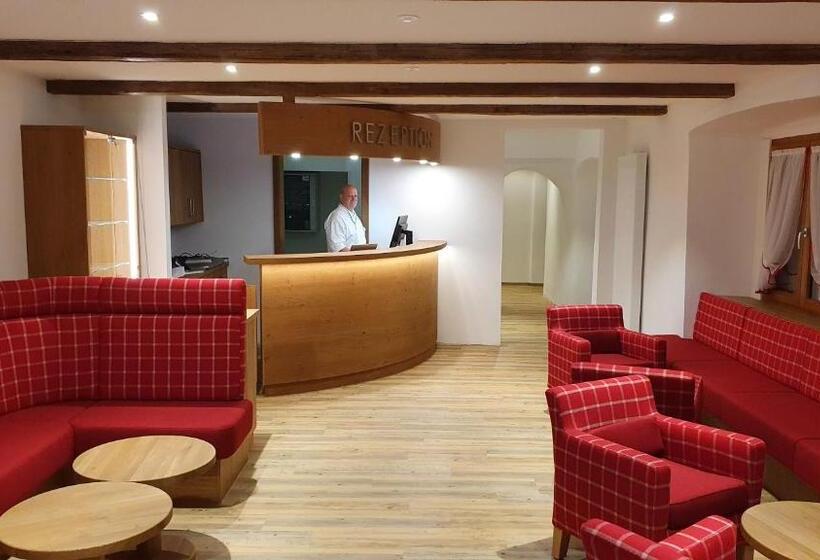 فندق صغير Der Adler