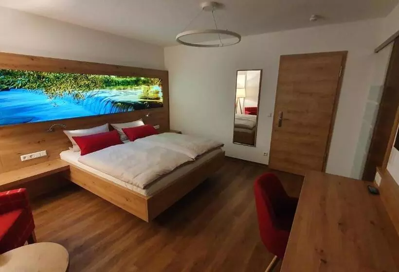 Retkeilymaja Der Adler