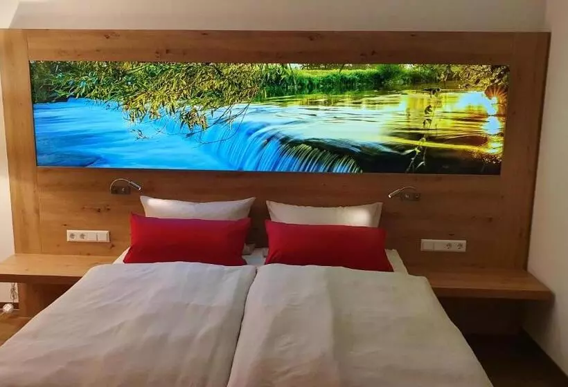 Retkeilymaja Der Adler