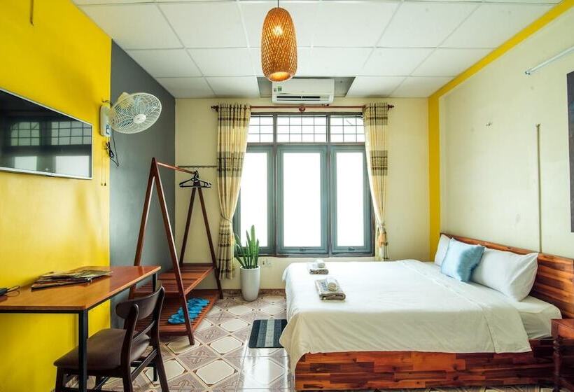 تختخواب و صبحانه Bamboo S House