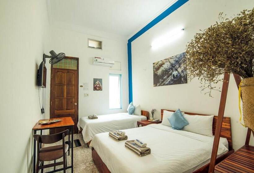 تختخواب و صبحانه Bamboo S House