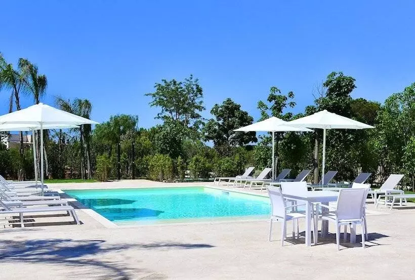 Aamiaismajoitus (B&B) Borgo Fiorito Relais