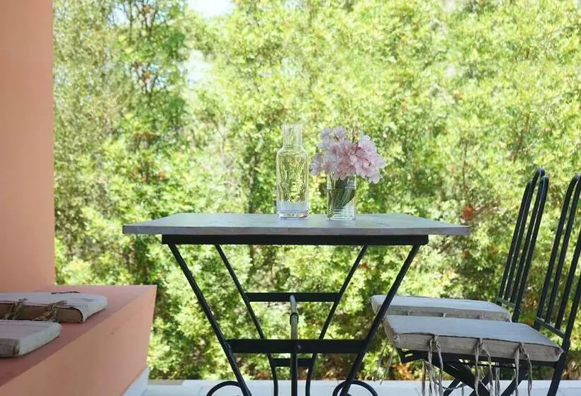 Casagliana Suite Resort