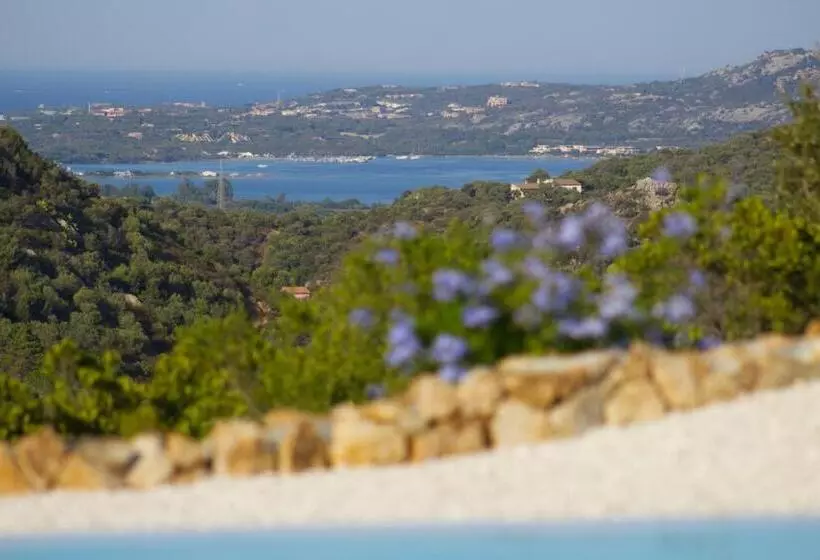 Casagliana Suite Resort