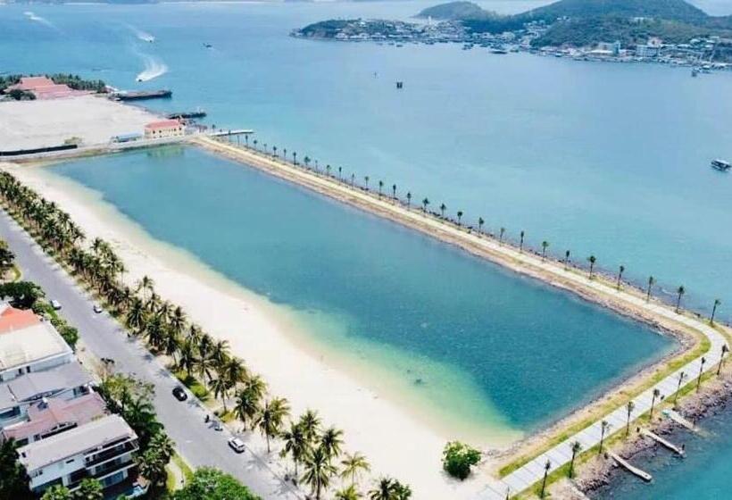 استراحتگاه Orbit