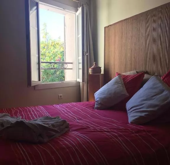 ベッドアンドブレックファースト Esprit D'ailleurs