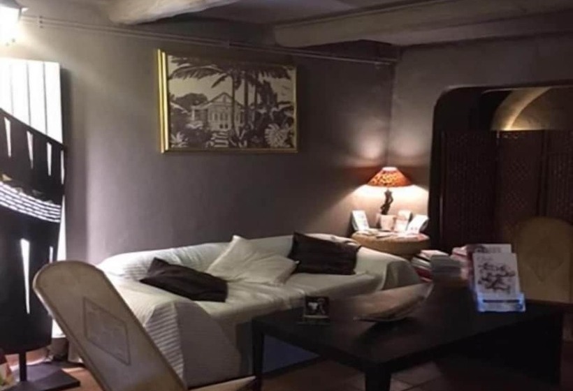 ベッドアンドブレックファースト Esprit D'ailleurs