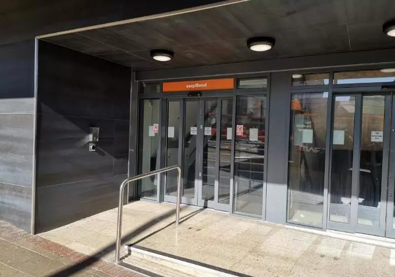 Easyhotel Sheffield
