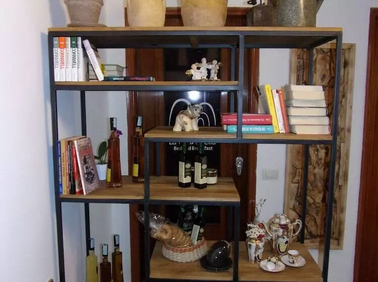 تختخواب و صبحانه La Fontanella