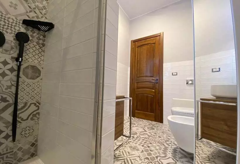 تختخواب و صبحانه La Fontanella