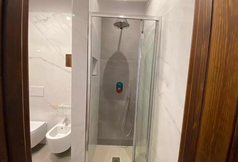 تختخواب و صبحانه La Fontanella