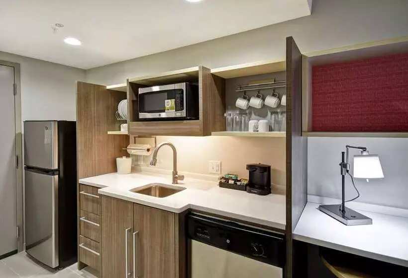 ホテル Home2 Suites By Hilton Frankfort