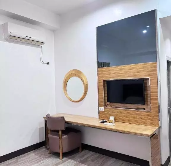 Jeamco Royal Hotel   Palawan