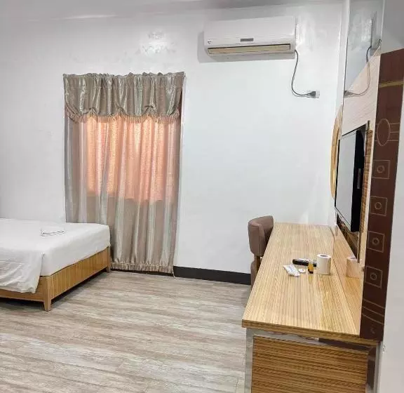 Jeamco Royal Hotel   Palawan