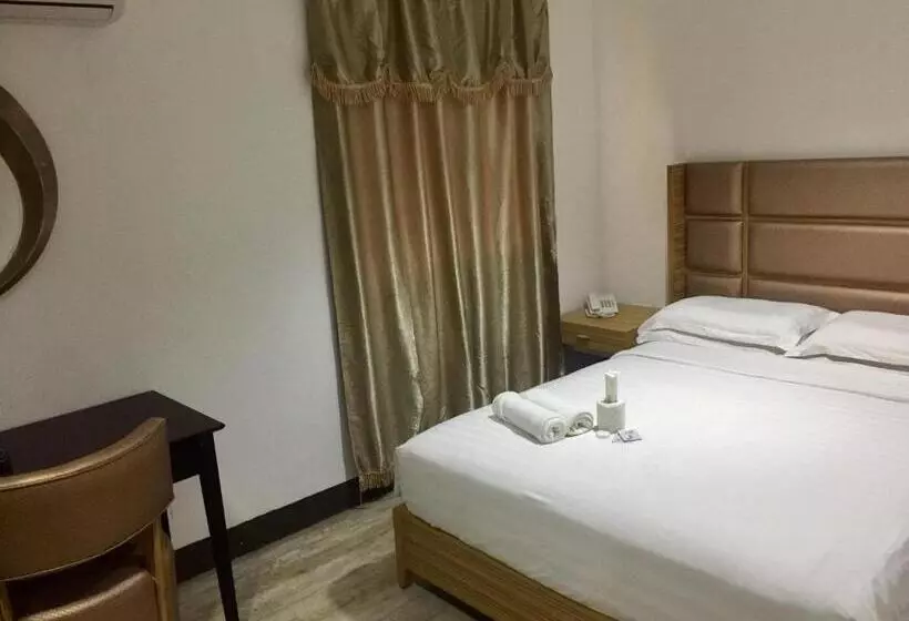 Jeamco Royal Hotel   Palawan