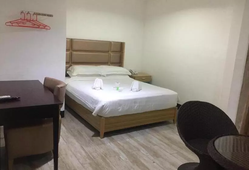 Jeamco Royal Hotel   Palawan