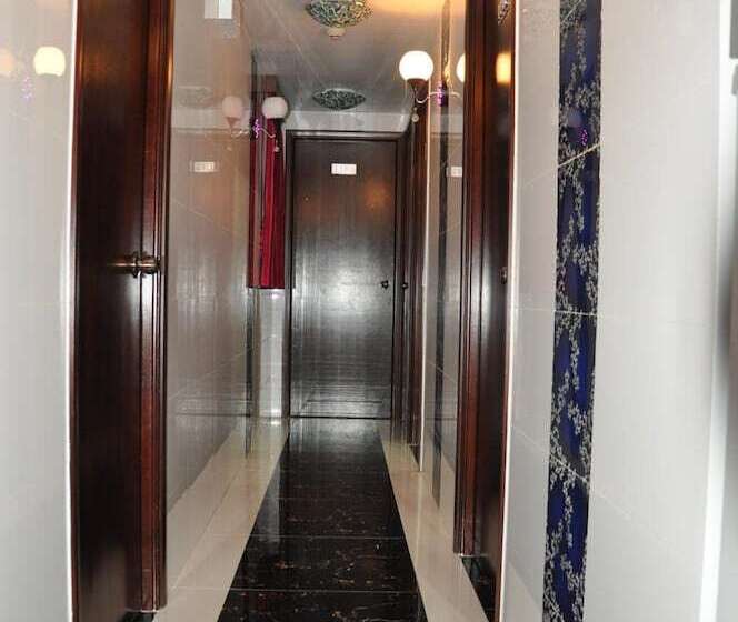 پانسیون Swiss Hostel