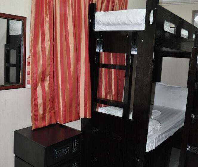 پانسیون Swiss Hostel